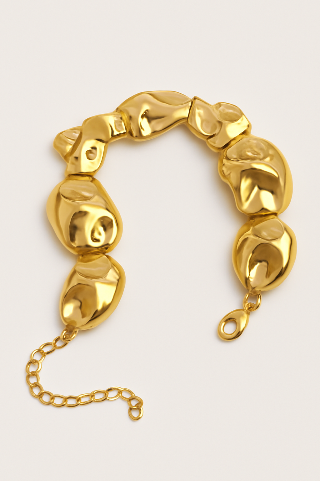 Sculpted Essence Choker