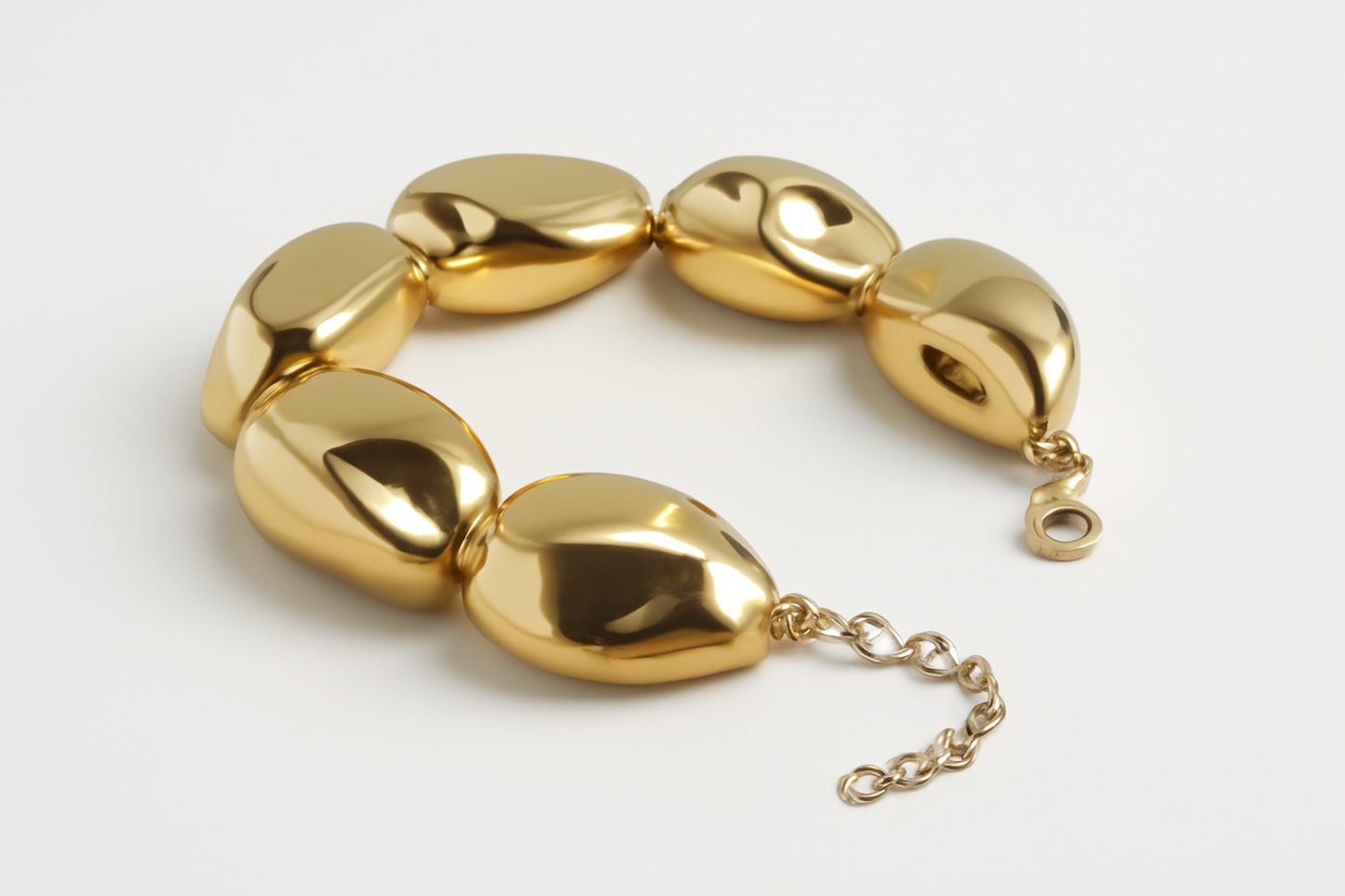 Sculpted Essence Choker